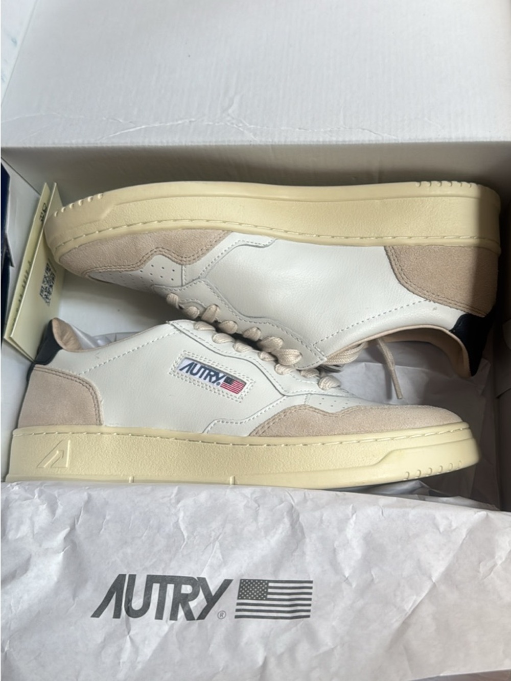 Autry Medalist Sneaker
